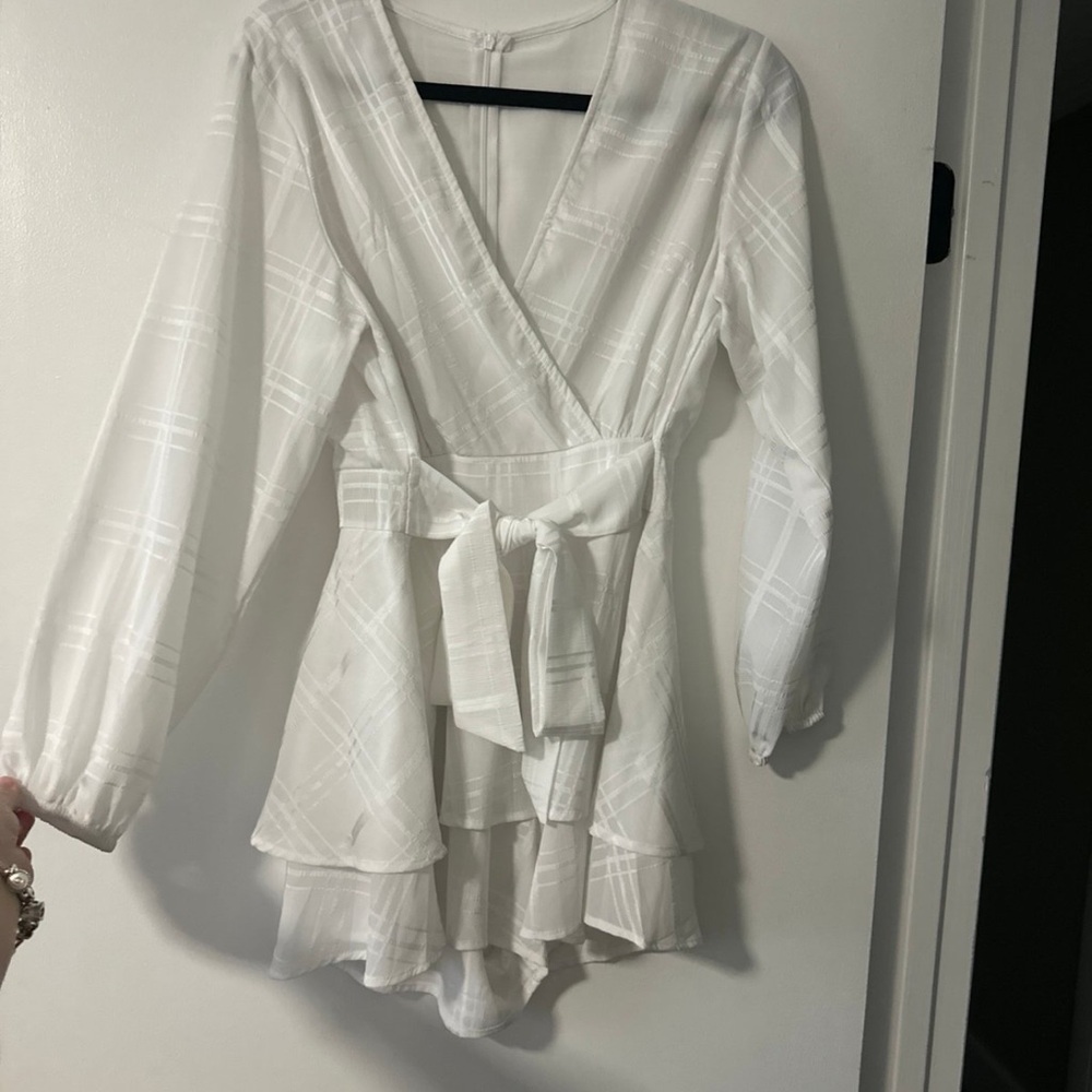 Chic White Layered Wrap Romper with Belt